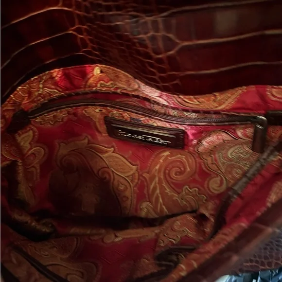 Brown Crocodile Embossed Leather Shoulder Bag - Picture 6 of 12